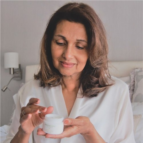 BEST SKINCARE PRODUCTS FOR MATURE SKIN - Dianne Caine Australia